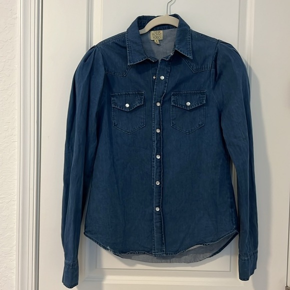 Torn by Ronny Kobo Denim Long Puff Sleeve Pearl Button Snap Front Size Medium - Picture 1 of 16